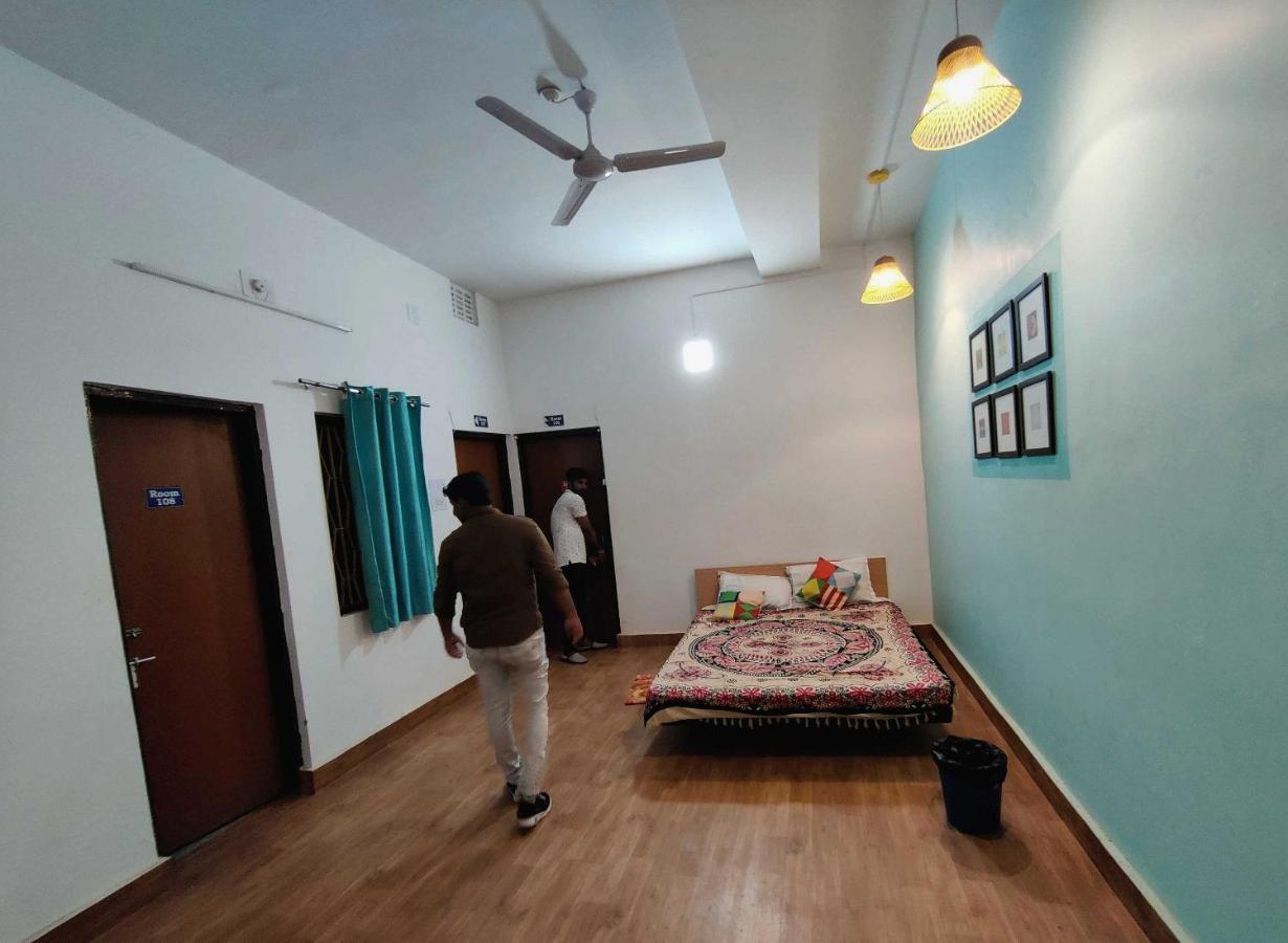 Hotel O Housefull Residency Khandagiri Exterior foto